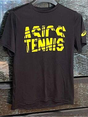 ASICS Black Short Sleeve Tennis Tee with Yellow Graphic